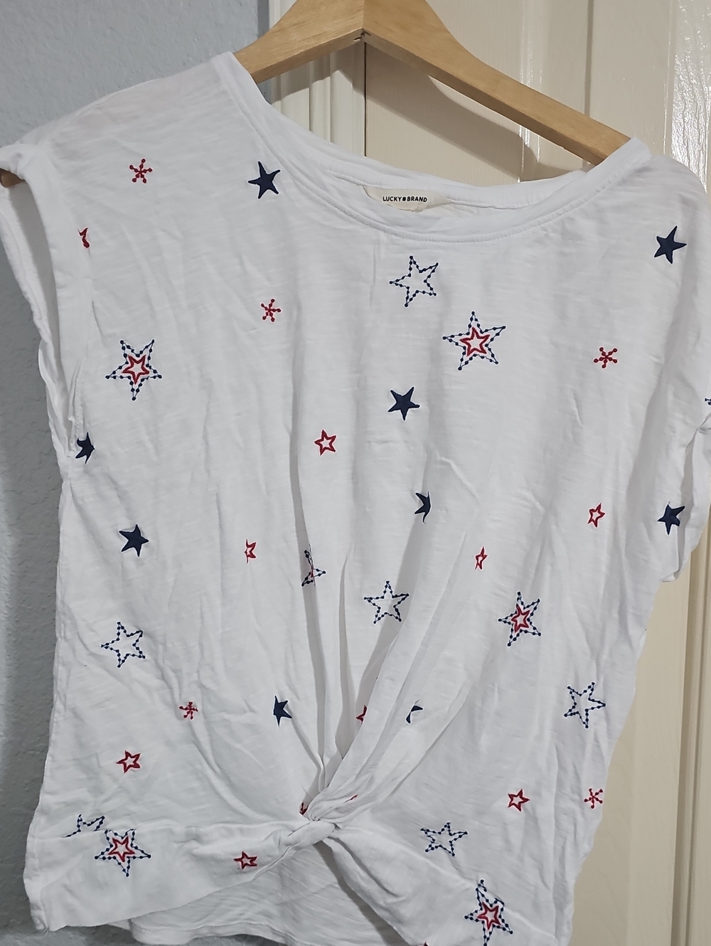 Lucky Brand White Star-Print Tie-Front Crop Top